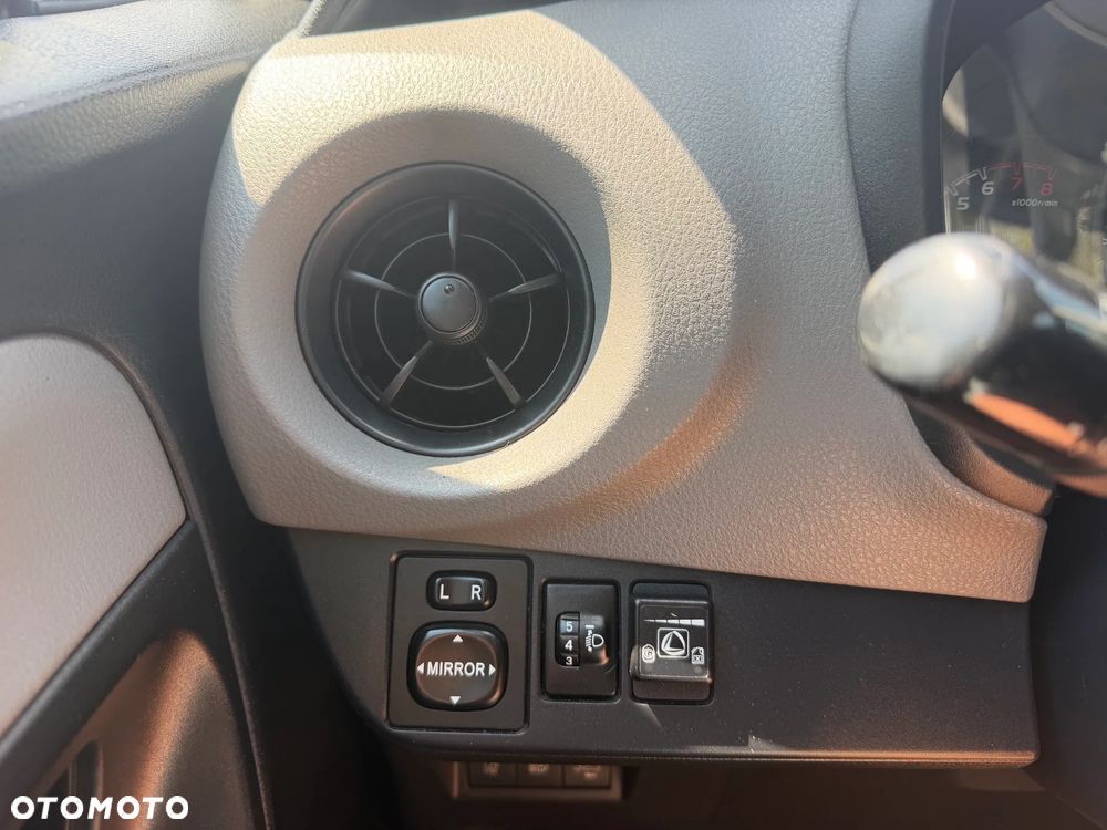 Toyota Yaris 1.0 Life - 14