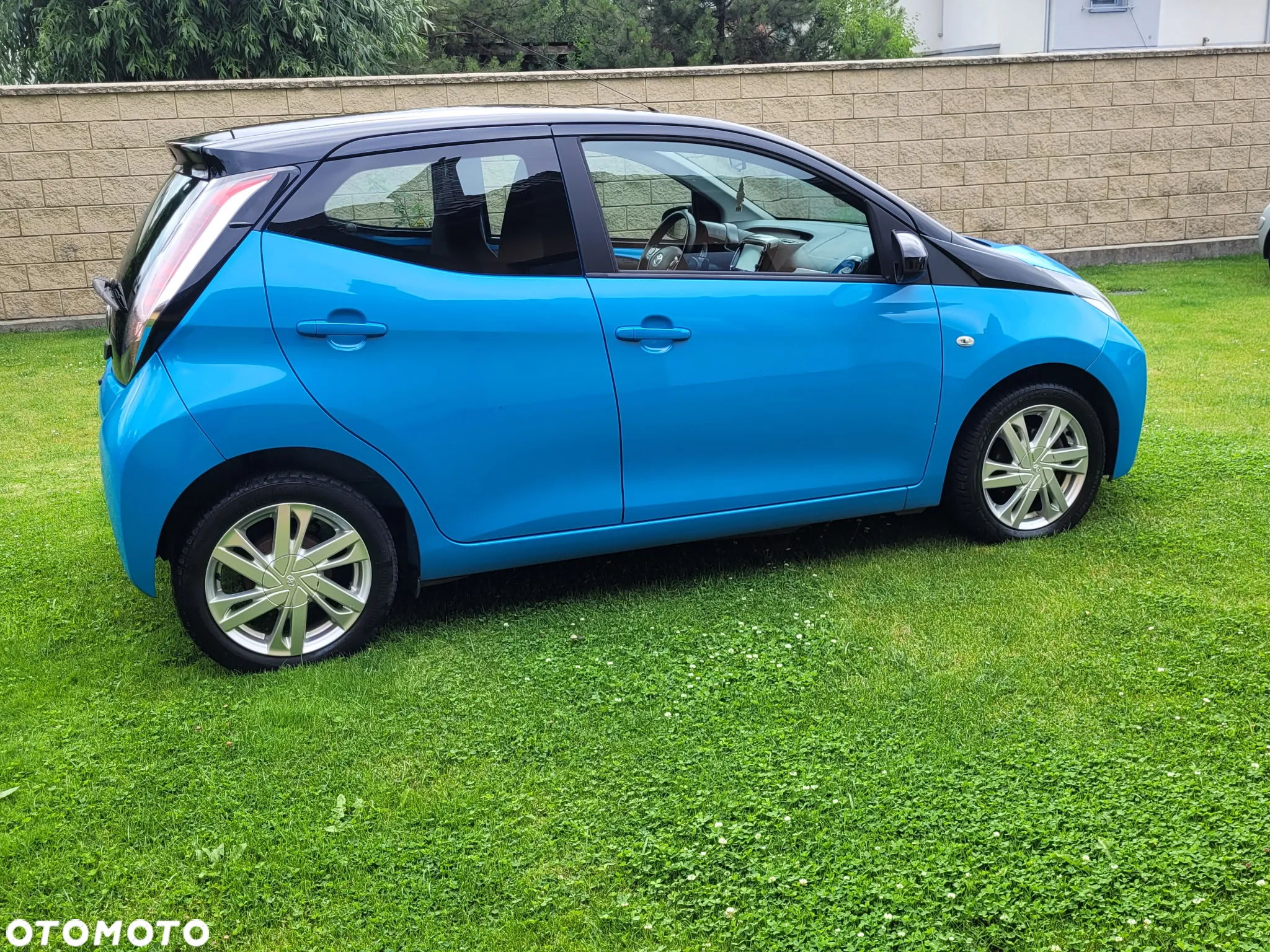 Toyota Aygo x-clusiv - 11