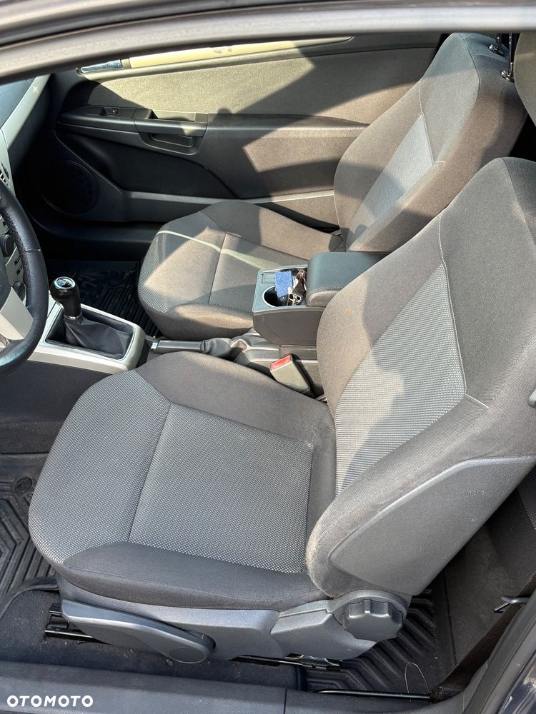Opel Astra - 19