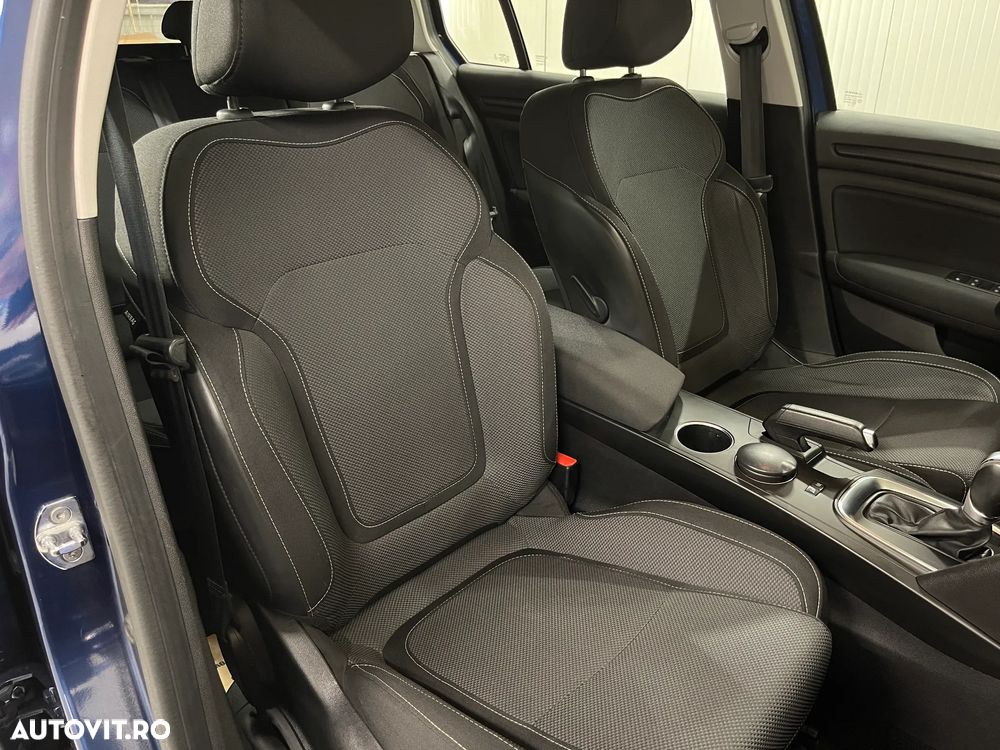 Renault Megane Blue dCi 116 EDC Intens - 9