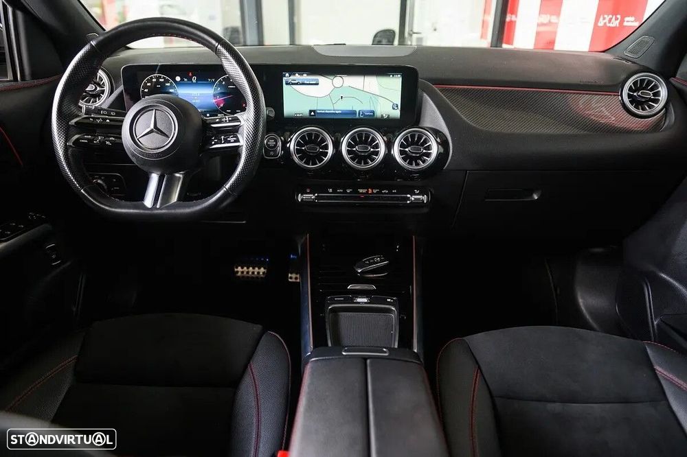 Mercedes-Benz GLA 200 - 24