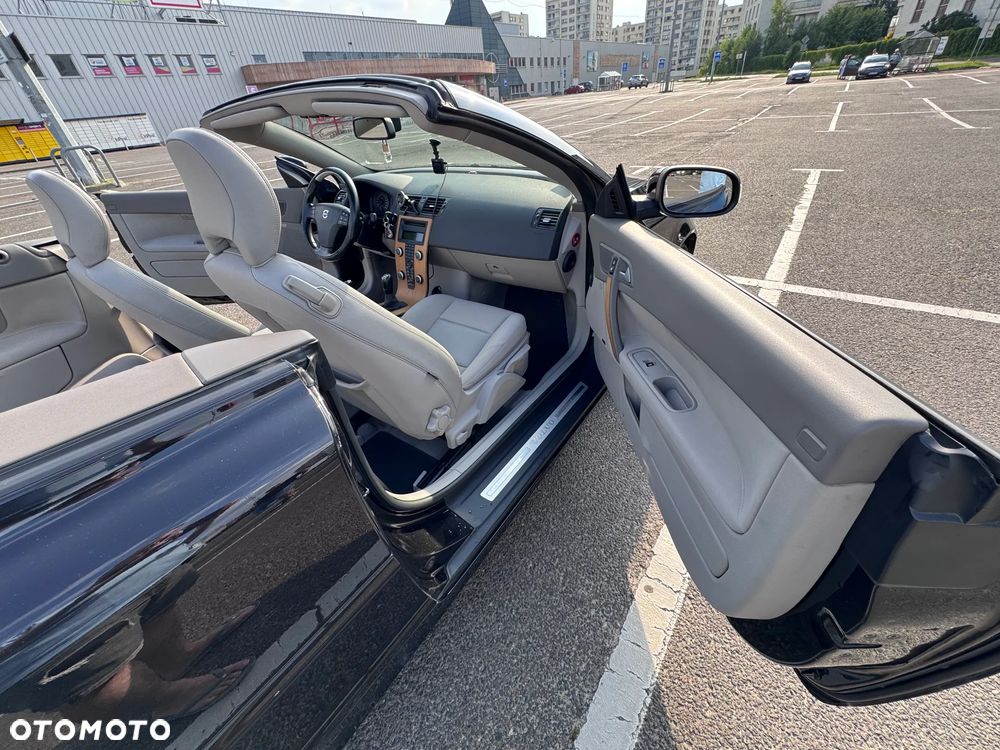 Volvo C70 2.0D Momentum - 22