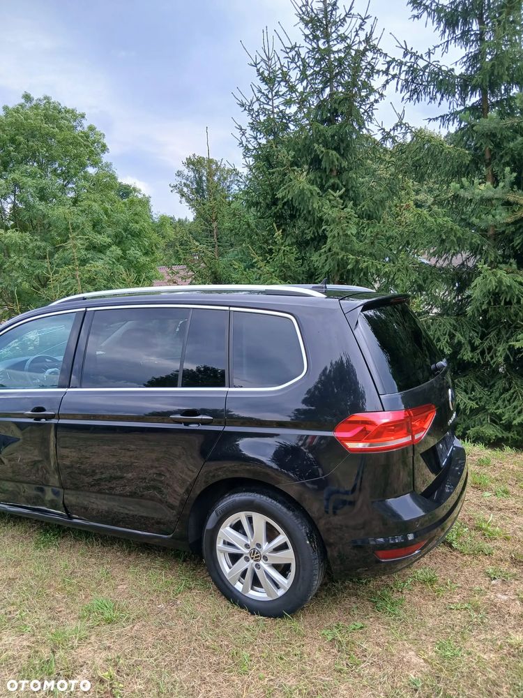 Volkswagen Touran 2.0 TDI SCR Comfortline - 10