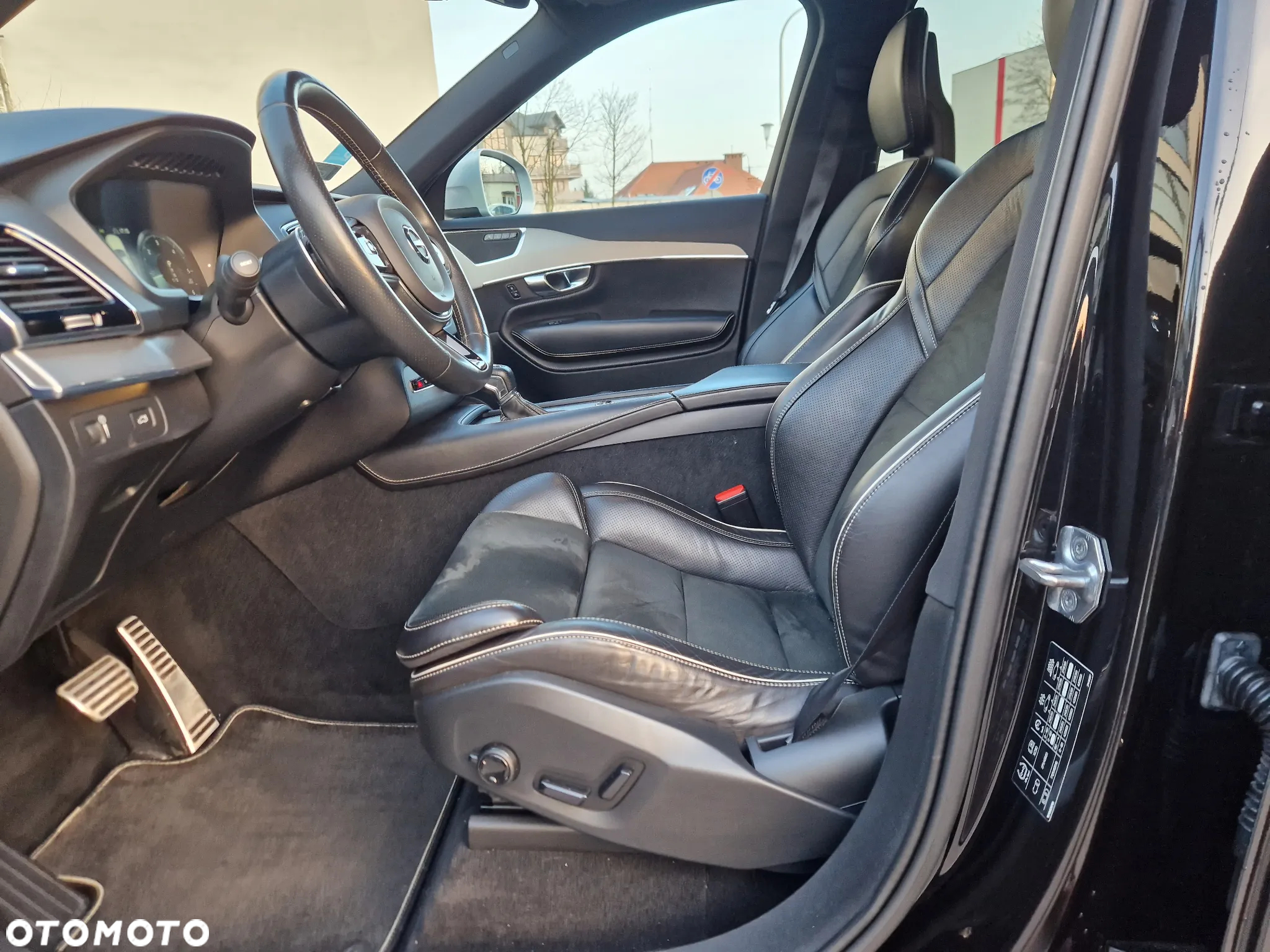 Volvo XC 90 D5 AWD R-Design - 18