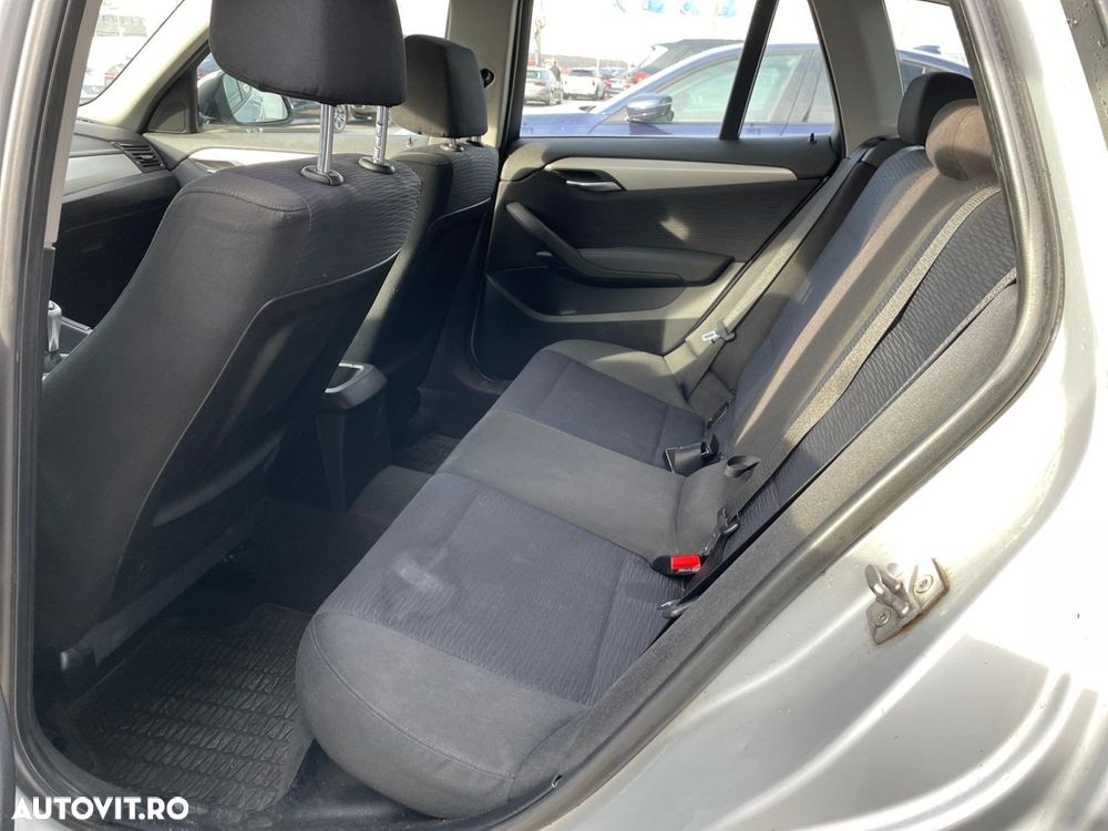 BMW X1 xDrive18d - 13