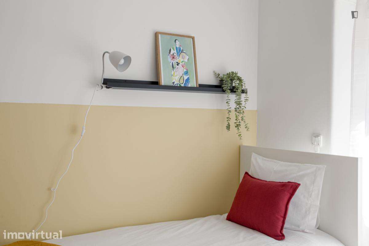 Quarto - localizado em Sete Rios Lisbon - Grande imagem: 4/16