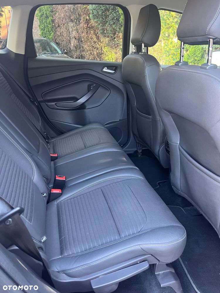 Ford Kuga 2.0 TDCi FWD Titanium - 4