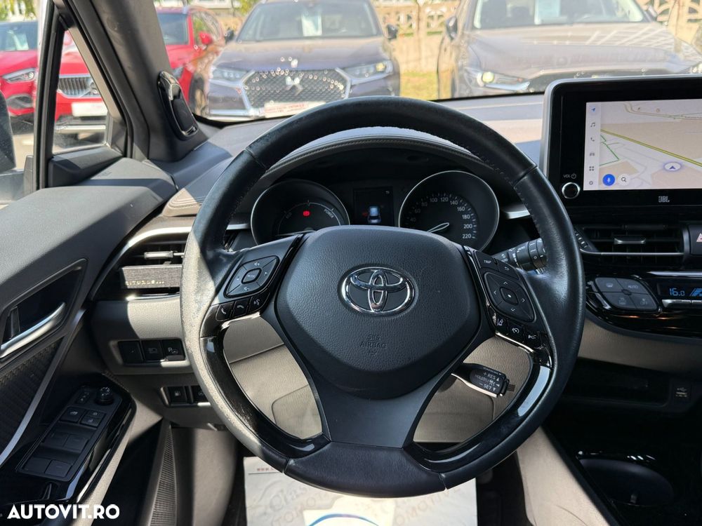 Toyota C-HR 2.0 HSD 184 CP 4x2 CVT Classy Bi-Tone - 16