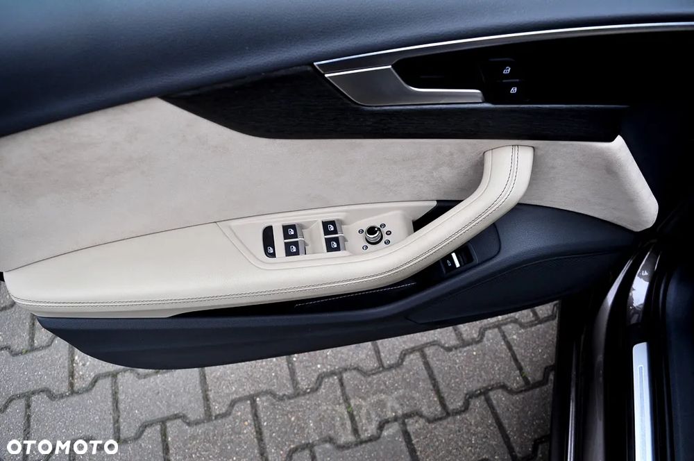 Audi A4 Avant 2.0 TDI DPF clean diesel multitronic S line Sportpaket - 28