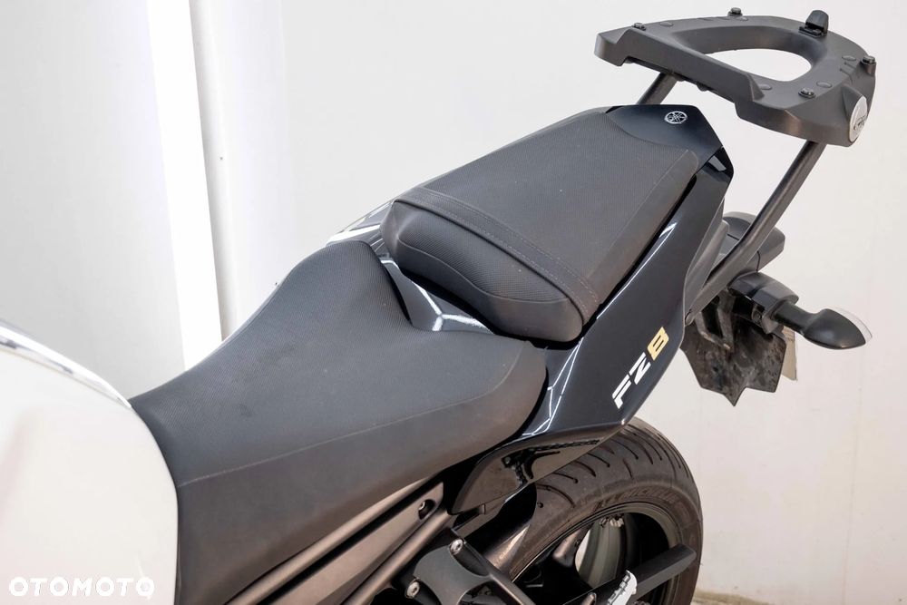 Yamaha FZ8 - 20