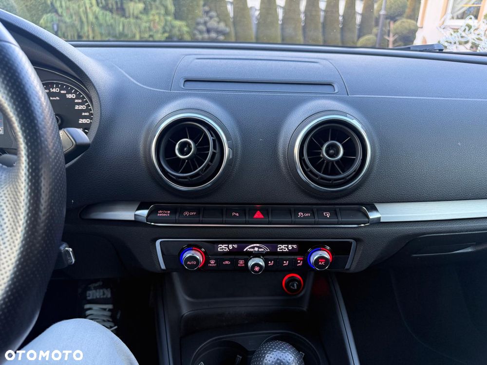 Audi A3 3-drzwiowe 2.0 TDI S tronic S line Sportpaket - 29