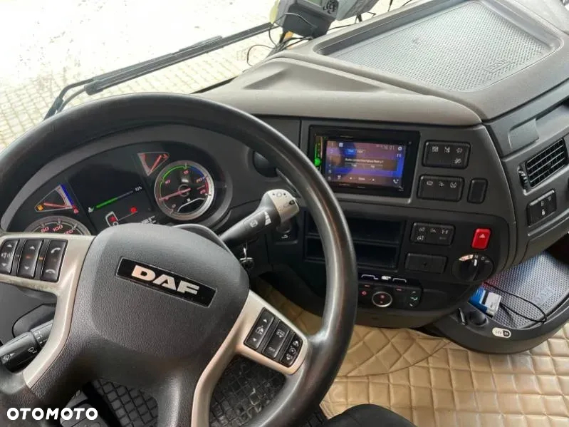 DAF XF 480 Super Space Cab low deck Salon Polska - 4