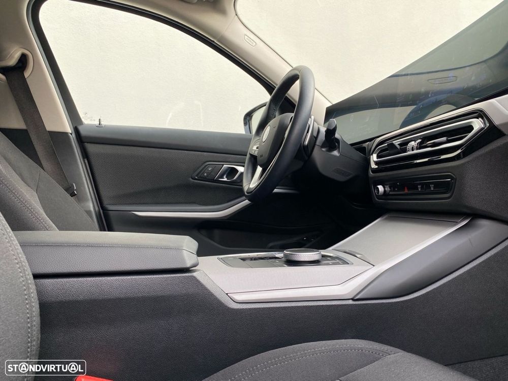 BMW 320 e Auto - 14