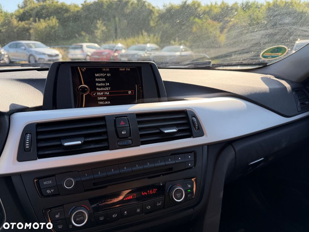 BMW Seria 3 318d Edition Luxury Line Purity - 18