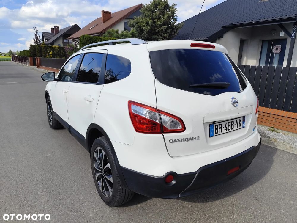 Nissan Qashqai+2 - 10