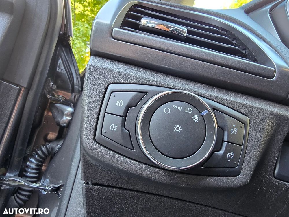 Ford Mondeo 2.0 TDCi Powershift Titanium - 19