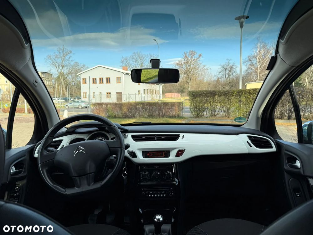 Citroën C3 Pure Tech (VTi) 82 Exclusive - 21