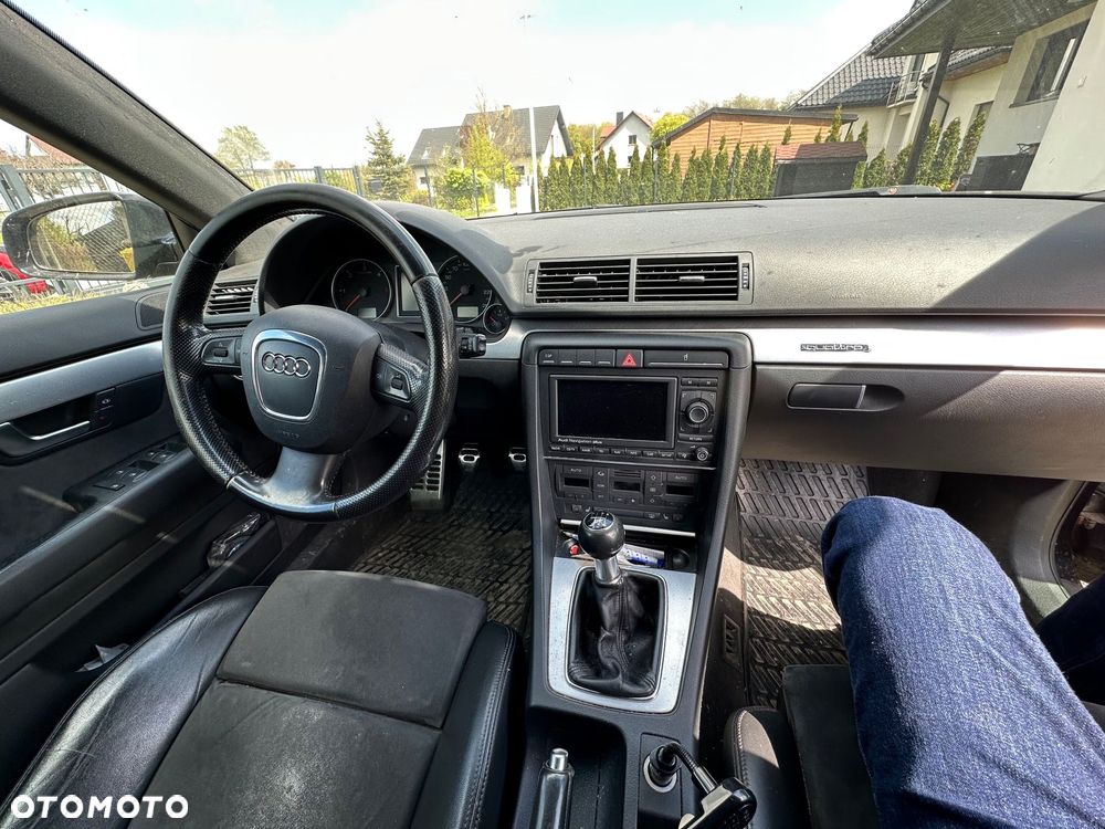Audi A4 Avant 2.0 TDI DPF Quattro - 5