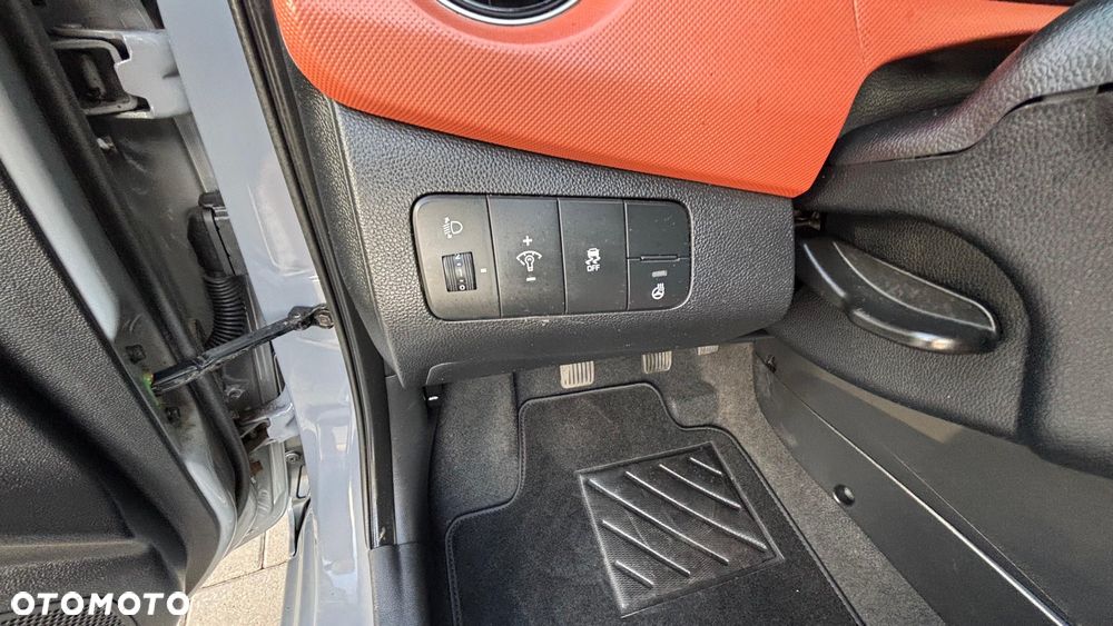 Hyundai i10 1.0 YES Gold - 5