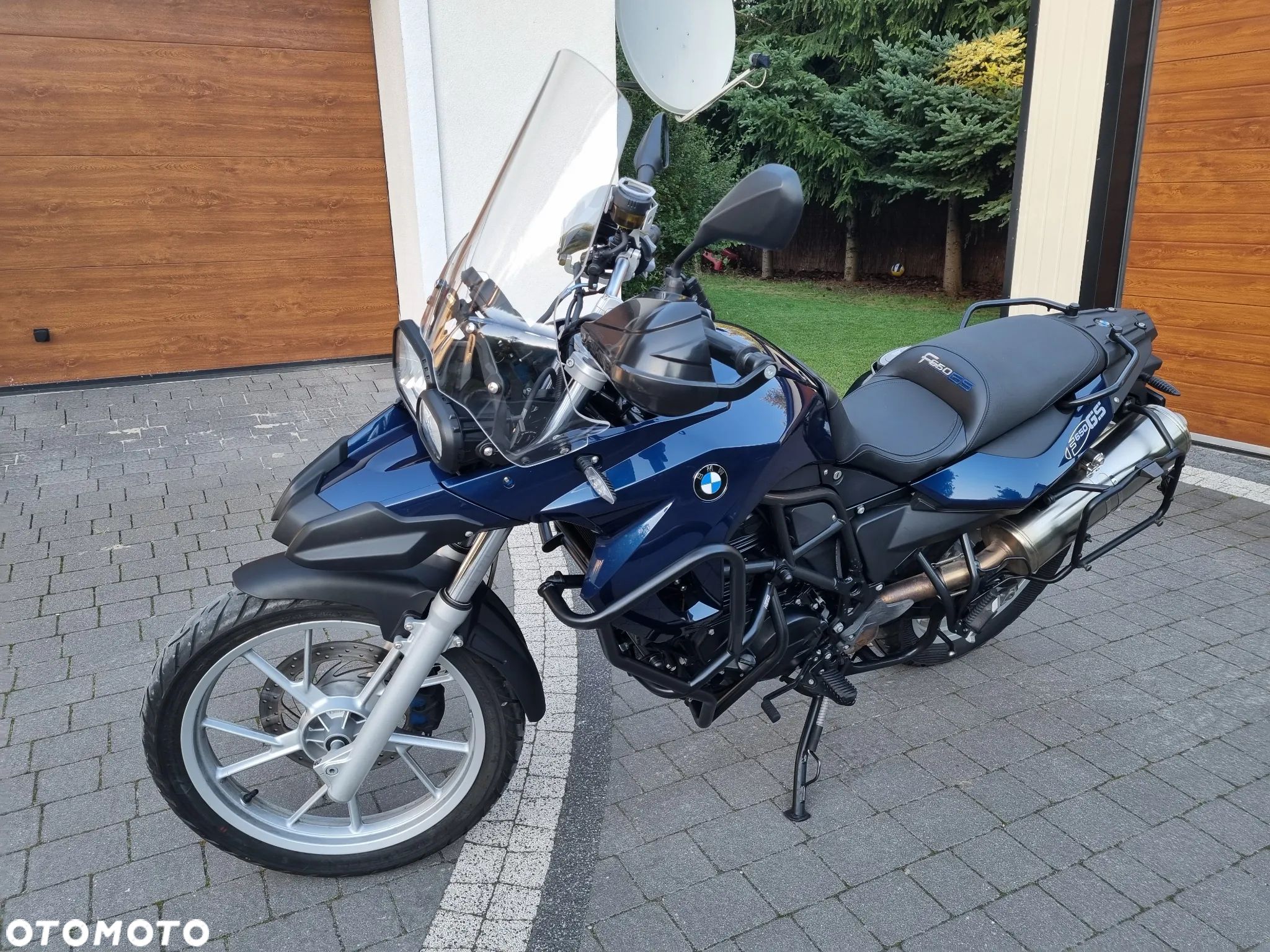 BMW F