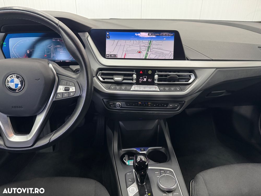 BMW Seria 2 218d Sport-Aut. Advantage - 11