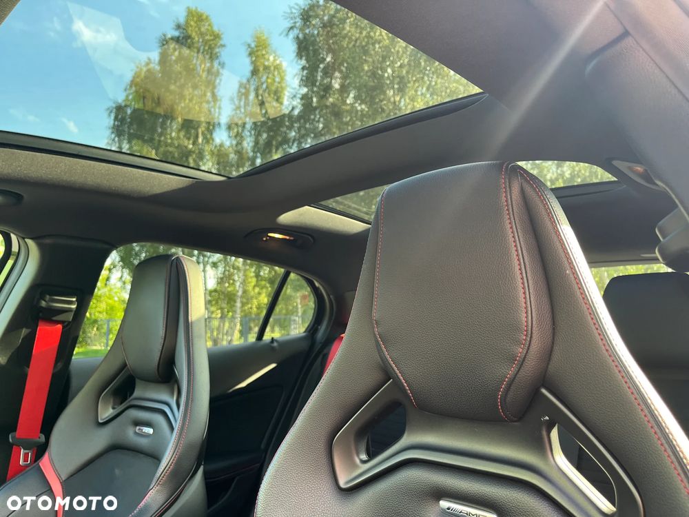 Mercedes-Benz GLA 45 AMG 4-Matic Edition 1 - 27