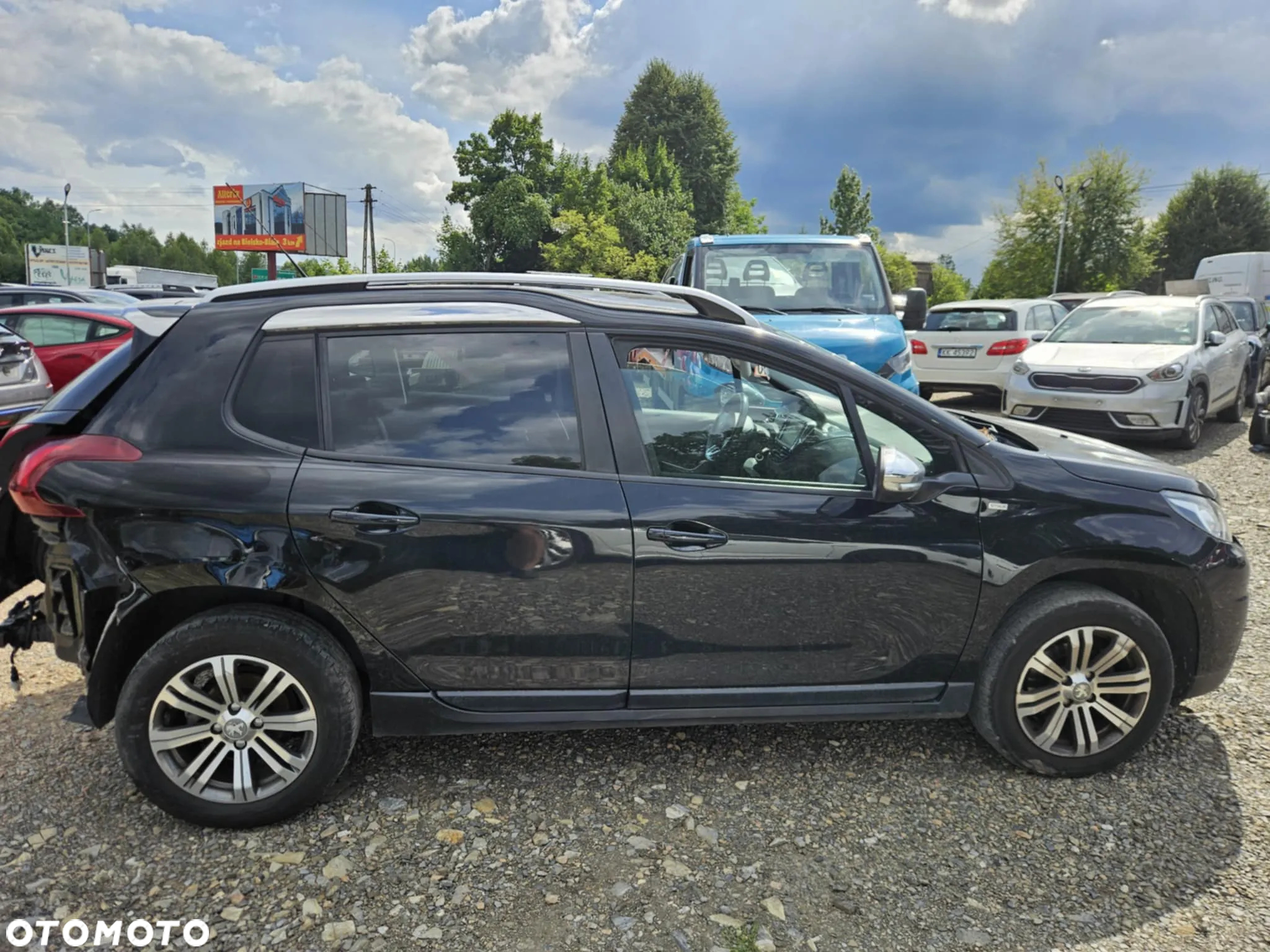 Peugeot 2008 1.6 BlueHDi Style - 11