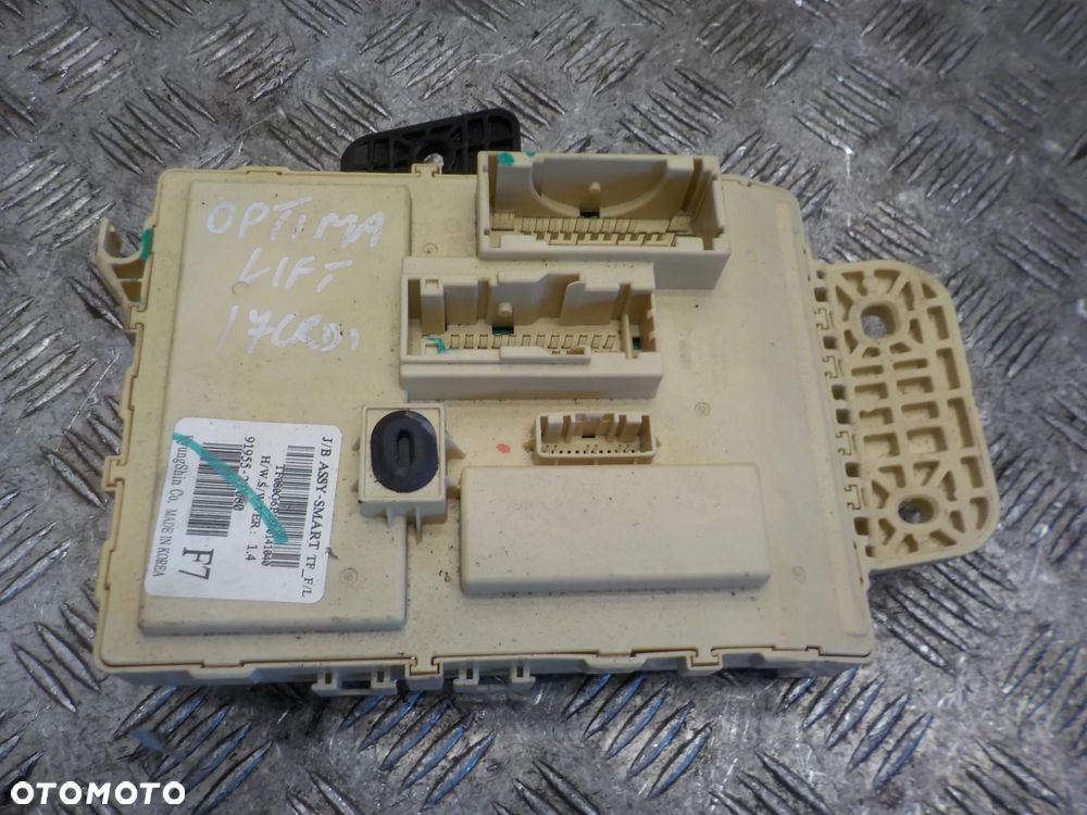 KIA OPTIMA III SKRZYNKA BEZPIECZNIKÓW 91955-2T080