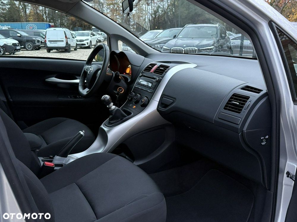 Toyota Auris 1.6 Active - 18