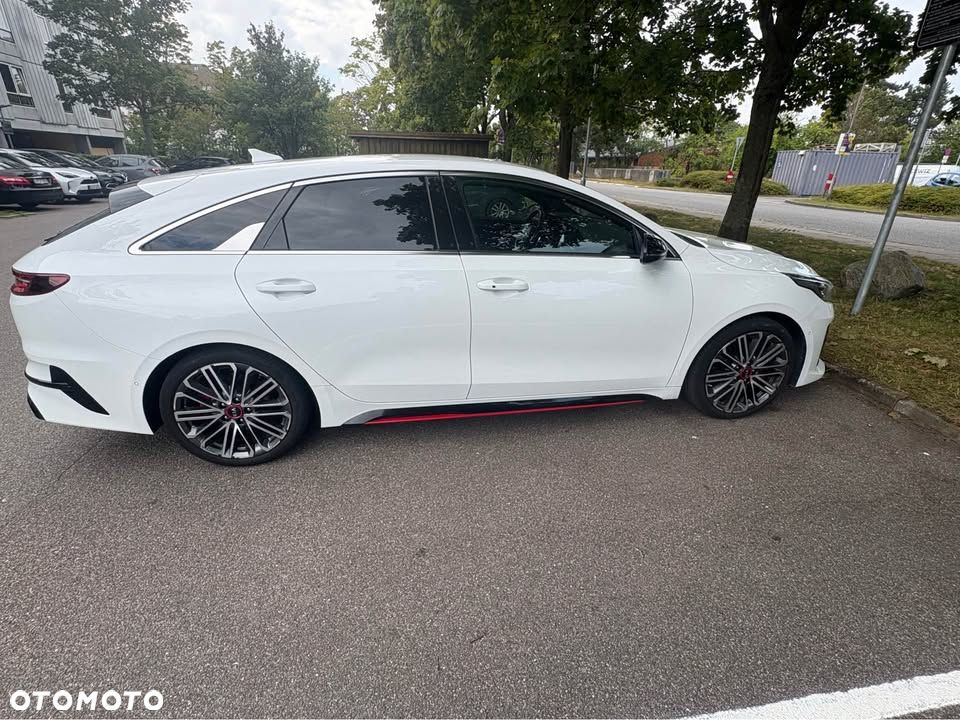 Kia ProCeed 1.6 T-GDI GT DCT - 3