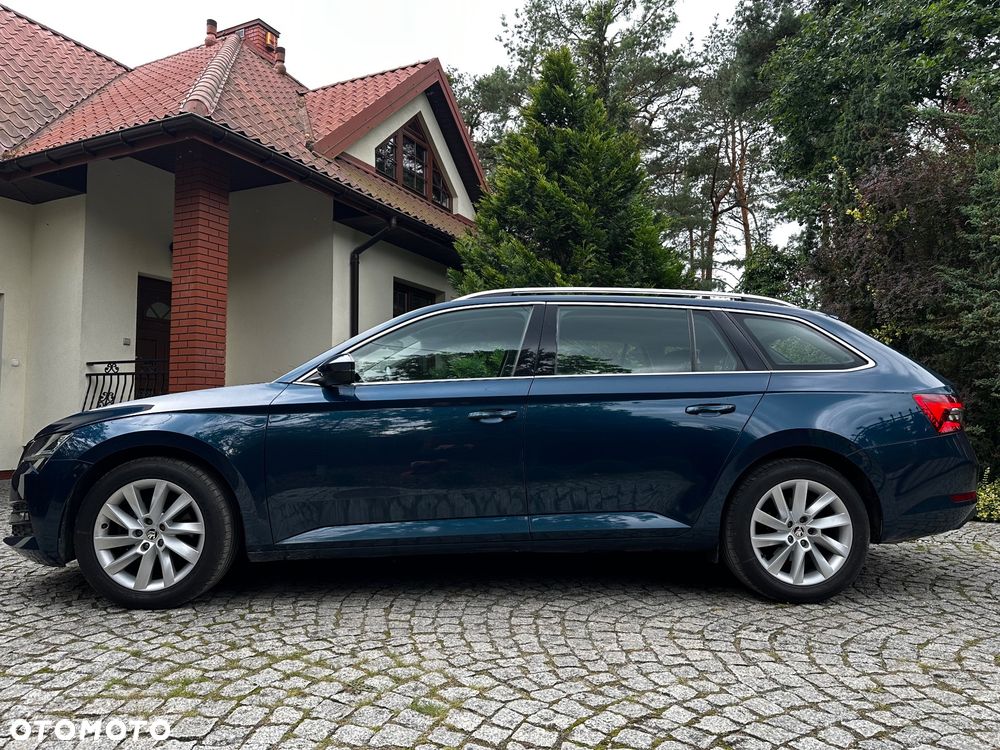 Skoda Superb 2.0 TDI SCR Style DSG - 4