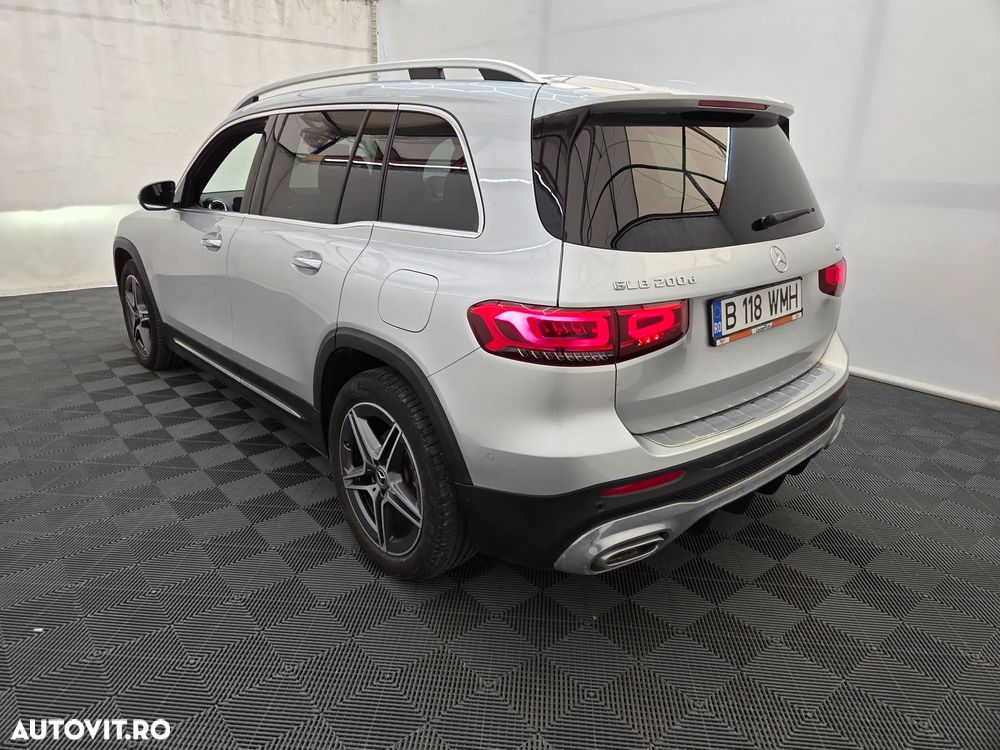 Mercedes-Benz GLB - 2