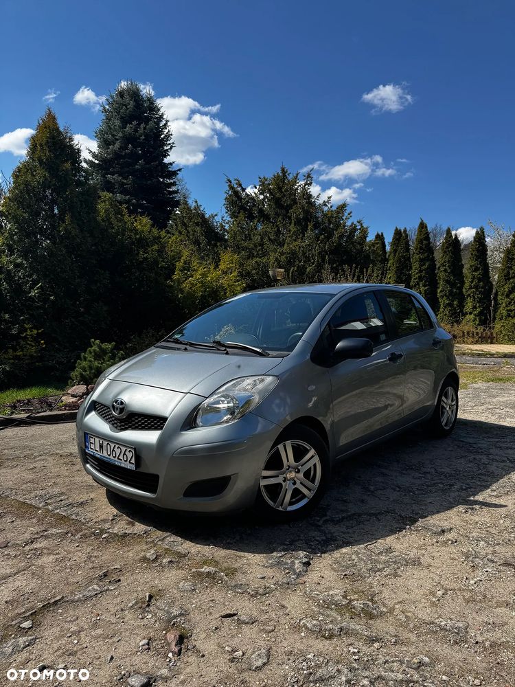 Toyota Yaris - 2