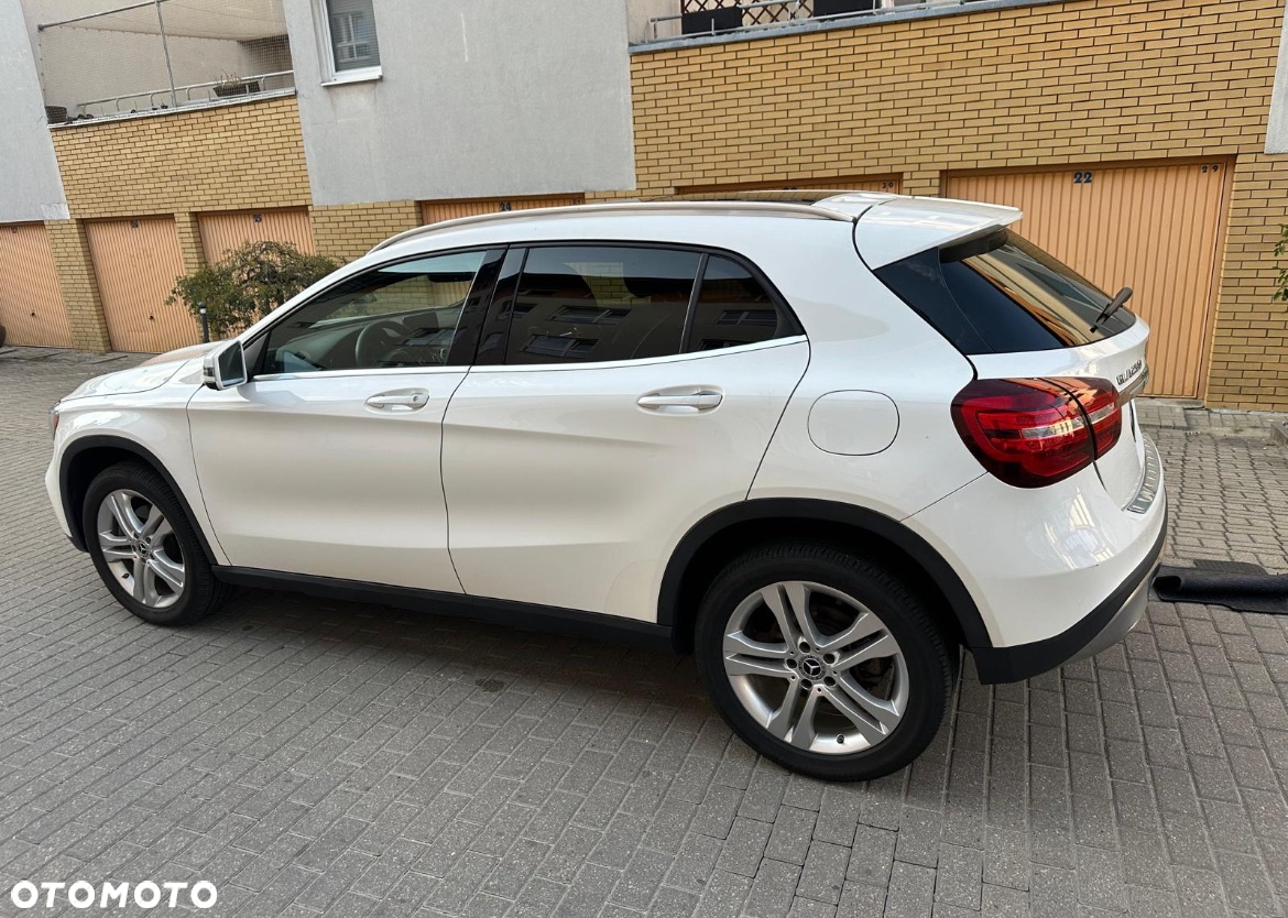 Mercedes-Benz GLA 250 4-Matic - 3