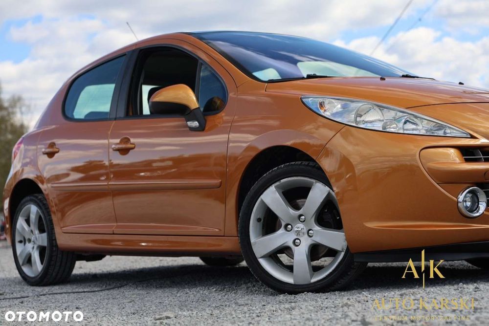 Peugeot 207 - 15