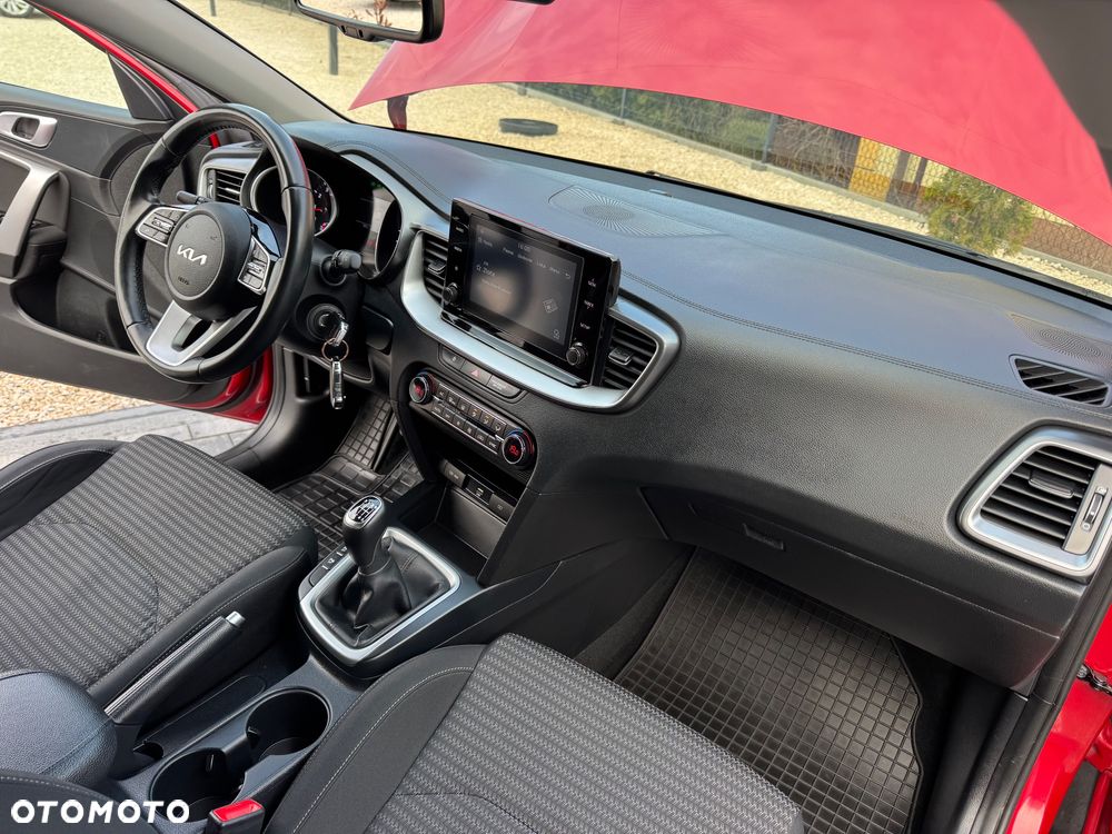 Kia XCeed 1.5 T-GDI OPF VISION - 36