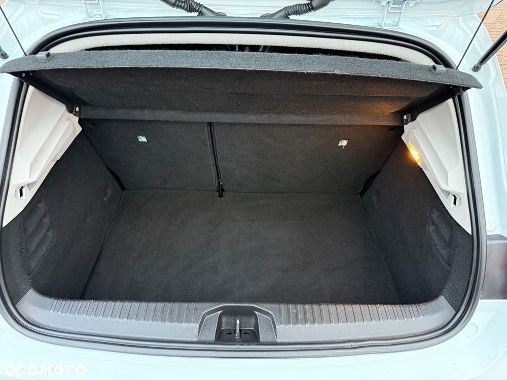 Renault Clio 1.6 E-TECH Intens - 19