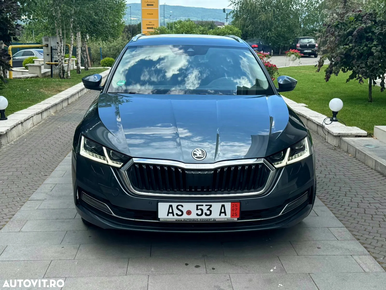 Skoda Octavia 1.4 TSI iV DSG First Edition - 4