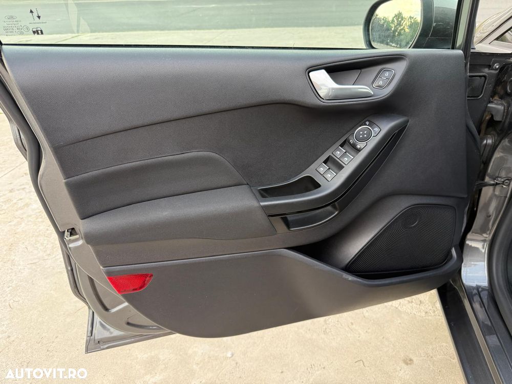 Ford Fiesta 1.0 EcoBoost Active II - 37