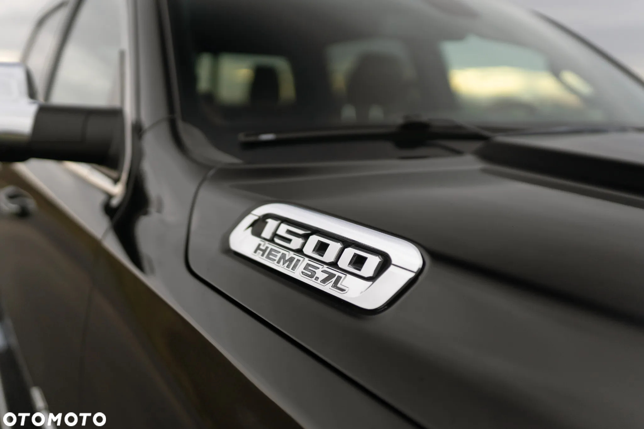 RAM 1500 5.7 Crew Cab Longbed Longhorn Chrome - 30