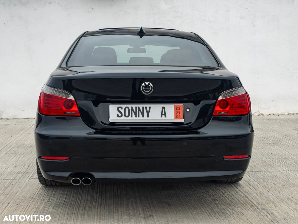 BMW Seria 5 525d Aut. Edition Exclusive - 6