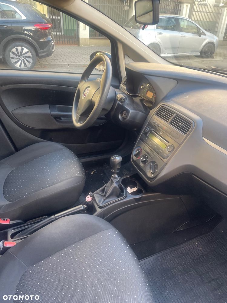 Fiat Punto 1.2 8V - 10