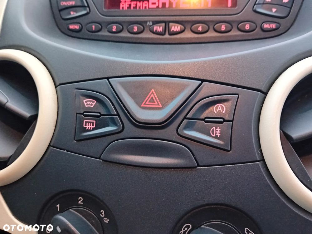 Ford KA 1.2 Start-Stopp-System Champions Edition - 11