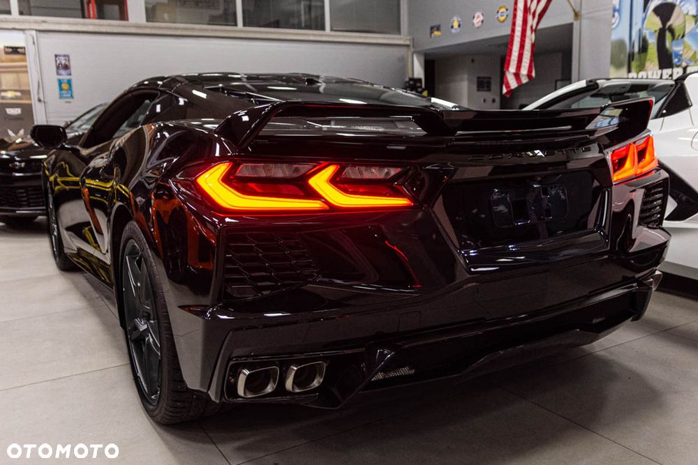 Chevrolet Corvette - 8