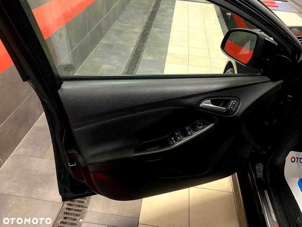 Ford Focus 2.0 TDCi ST-Line ASS - 16