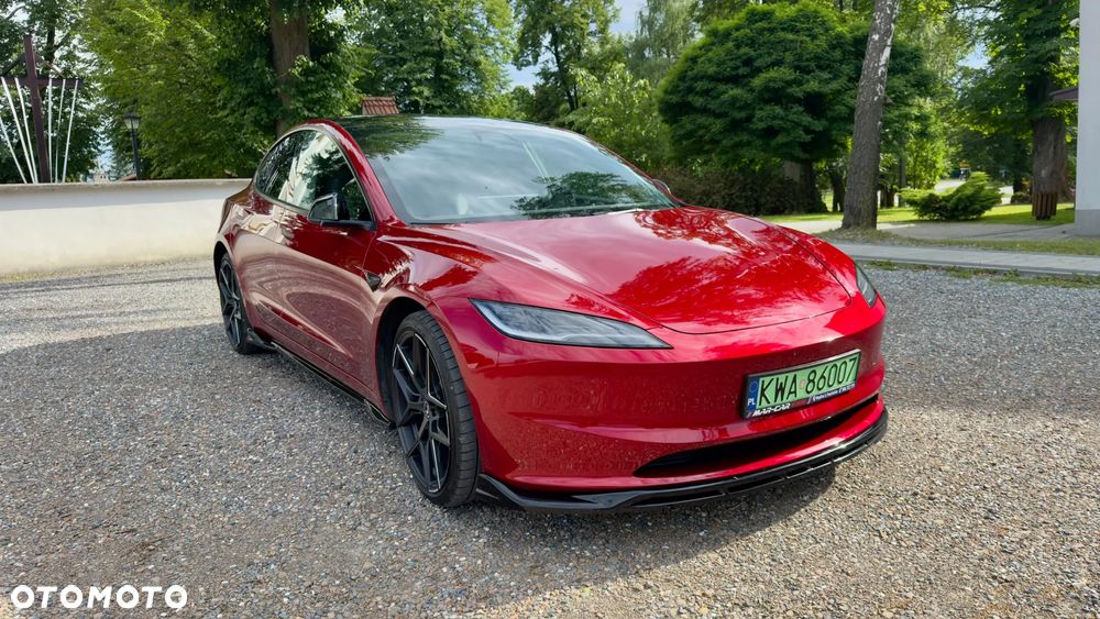 Tesla Model 3 - 7