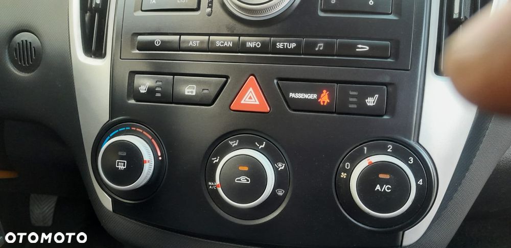 Kia Ceed - 22