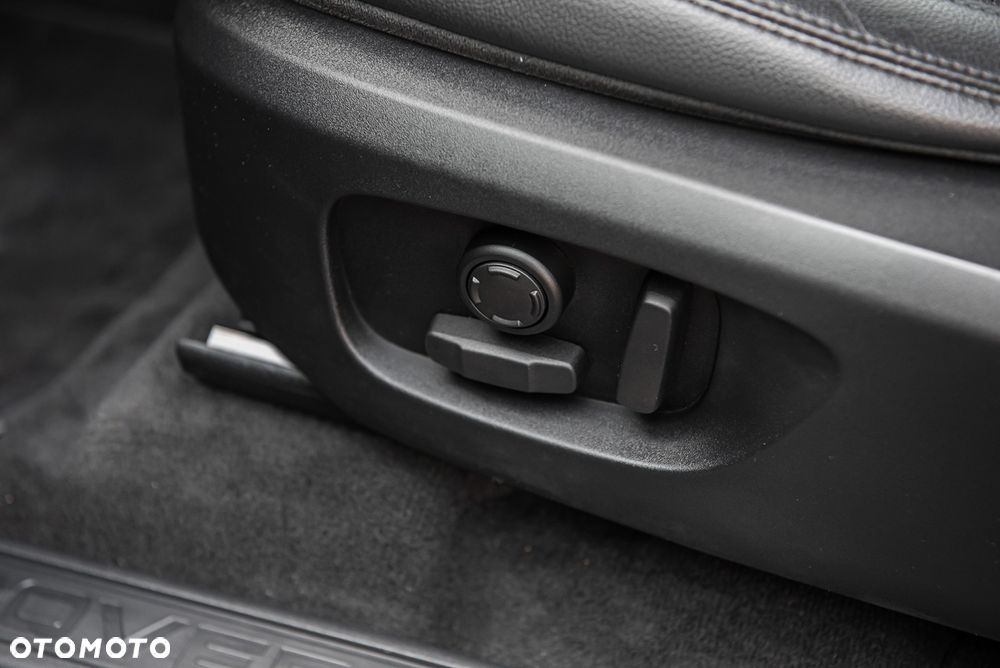 Land Rover Discovery Sport - 17