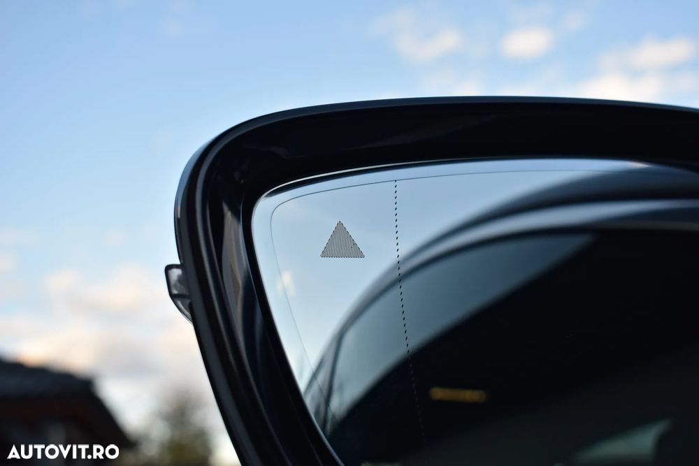 BMW Seria 5 520d xDrive AT - 28