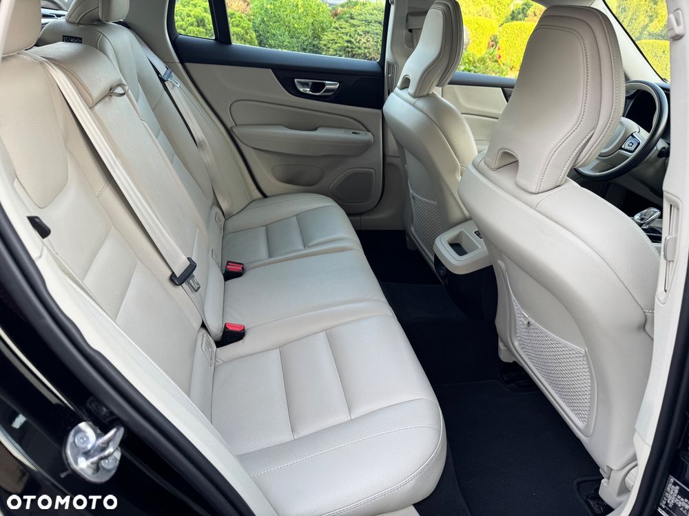 Volvo V60 B4 B Inscription - 18